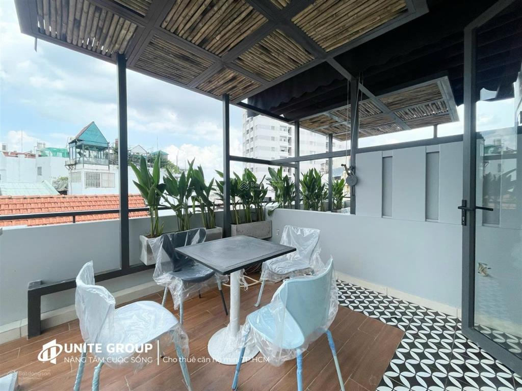 Cho thuê căn hộ 1pn, full nội thất, ban công, vị trí mặt tiền khánh hội quận 4, gần cầu ông lãnh