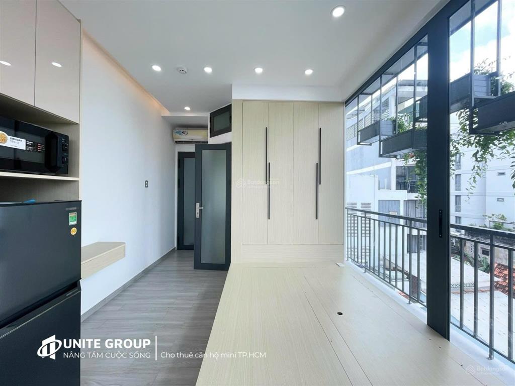 Cho thuê căn hộ 1pn, full nội thất, ban công, vị trí mặt tiền khánh hội quận 4, gần cầu ông lãnh