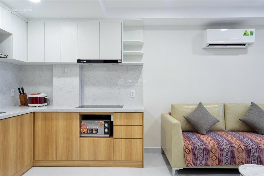 Cho thuê căn hộ full nội thất, ban công, máy giặt riêng ở trần đình xu quận 1, gần cầu ông lãnh