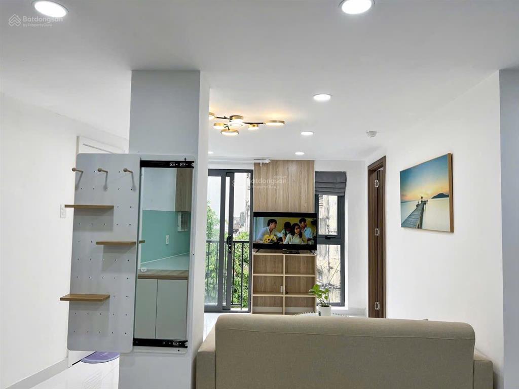 Cho thuê chdv 2pn full nội thất 100%, ban công, máy giặt riêng ngay nguyễn thị thập, gần lotte mart