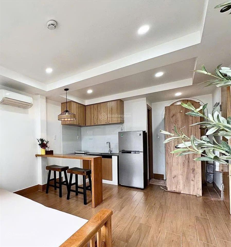 Khai trương căn hộ studio ban công, máy giặt riêng ngay tô hiến thành q10, đối diện go miền đông