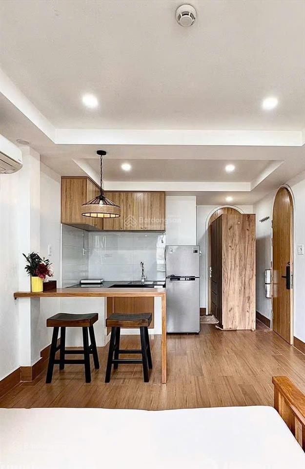 Khai trương căn hộ studio ban công, máy giặt riêng ngay tô hiến thành q10, đối diện go miền đông