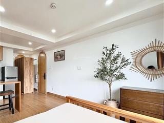 Khai trương căn hộ studio ban công, máy giặt riêng ngay tô hiến thành q10, đối diện go miền đông