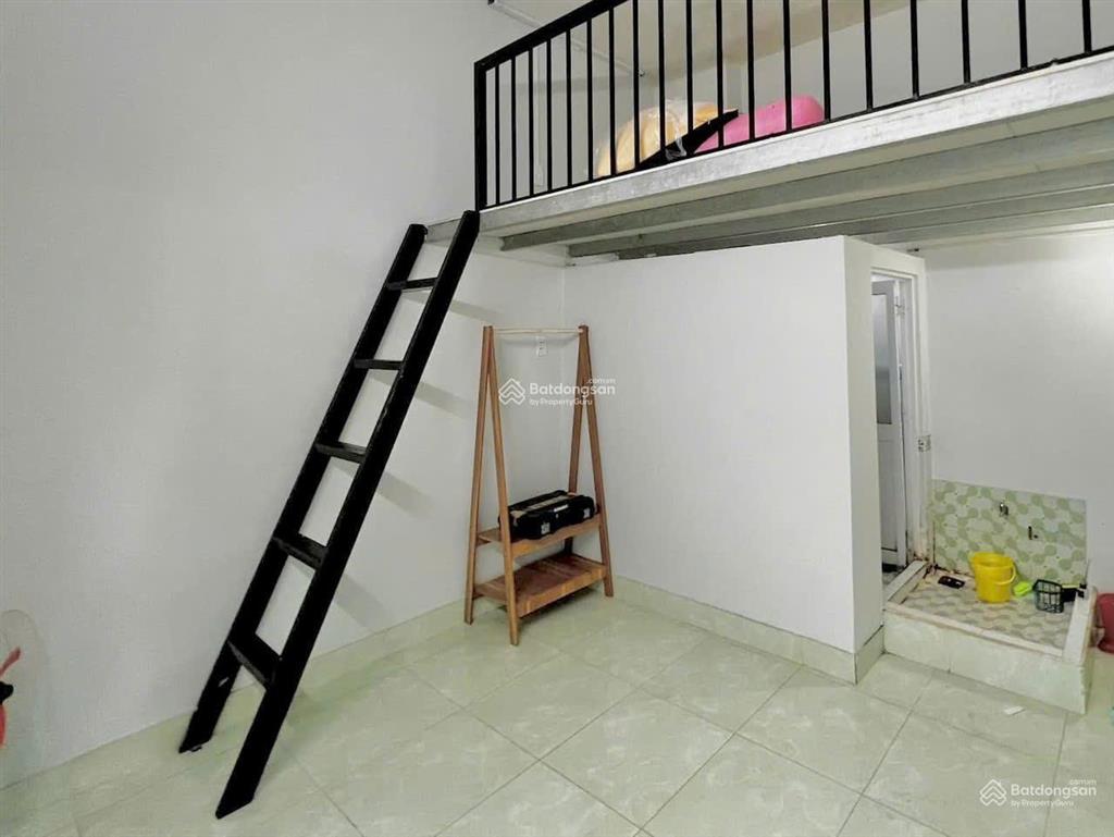 Cho thuê phòng đẹp tại hẻm 943 lê văn lương, 15m2, đầy đủ tiện ích thích hợp cho sinh viên
