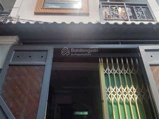 4tầng đs18.p8 gò vấp dt 50m(4x13m)sát mặt tiền xe hơi đậu sát nhà chỉ 6.7tỷ