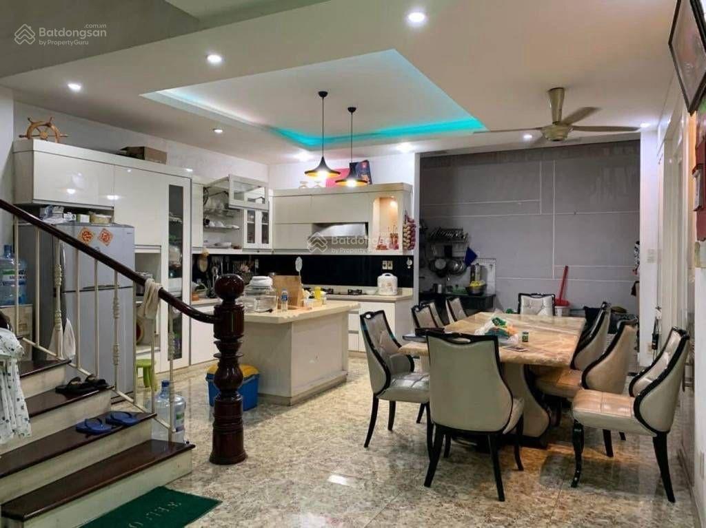 Siêu biệt thự 5tầng lê hoàng phái . p17 gò vấp  ngang gần 7  dt 150m(6.5 x23m)  chỉ 12.5