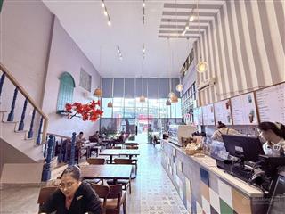 Mặt tiền kinh doanh iê văn thọ.p11 gò vấp dt170m2(8x24m)dòng tiền 60triệu /tháng giá 24 tỷ