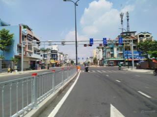 Nhà 2tầng hẻm ô tô  80m2 (5.5x15m) ngang lớn 5,5m  sát mặt tiền  nguyễn thái sơn p5 gò vấp