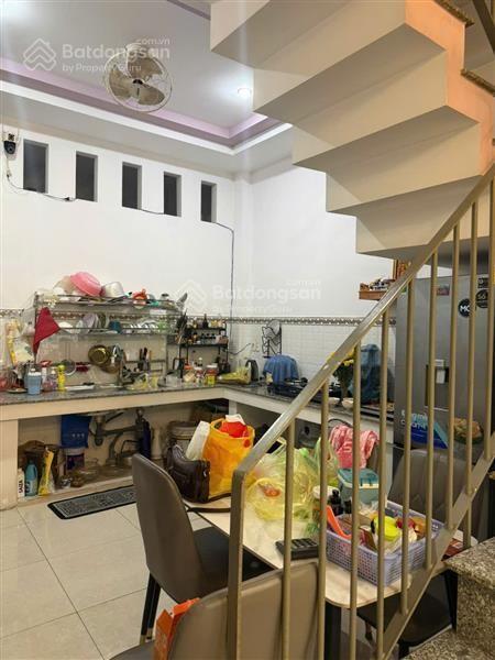 Nhà 3 tầng phan văn trị, p10, gò vấp dt 80m2 (6.8x12m), chỉ 6.3 tỷ tl