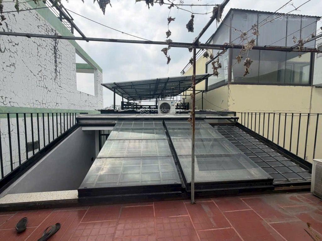 Nhà 4 tầng nguyễn kiệm p3 gò vấp dt 100m2 (5.2x20m) hẻm đối diện bv 175 chỉ nhỉnh 9 tỷ