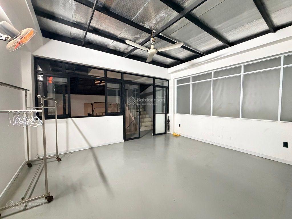 Nhà 4 tầng nguyễn kiệm p3 gò vấp dt 100m2 (5.2x20m) hẻm đối diện bv 175 chỉ nhỉnh 9 tỷ
