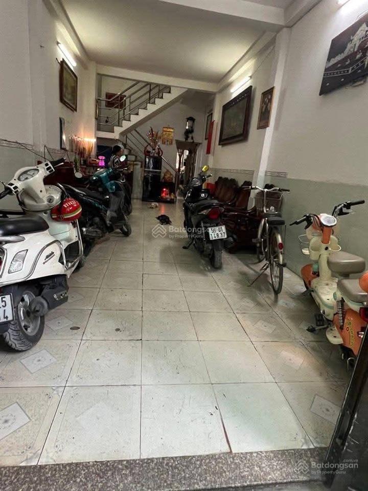 Nhà 3 tầng kiên cố ngay nguyễn kiệm, cạnh bv 175 diện tích đẹp 92m2 giá chỉ 7,8 tỷ