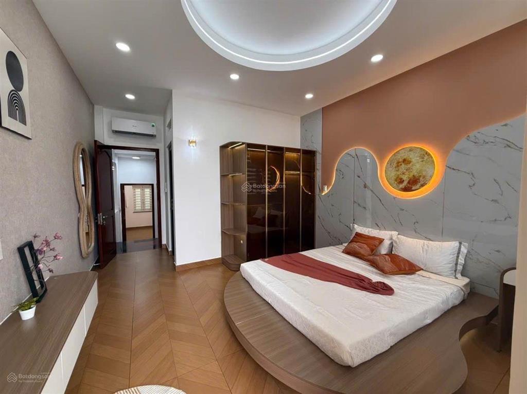 Siêu phẩm 4 tầng phan huy ích p12 gò vấp, dt 68m2 hẻm trước nhà 8m vỉa hè 3m hẻm thông chỉ 8.8 tỷ
