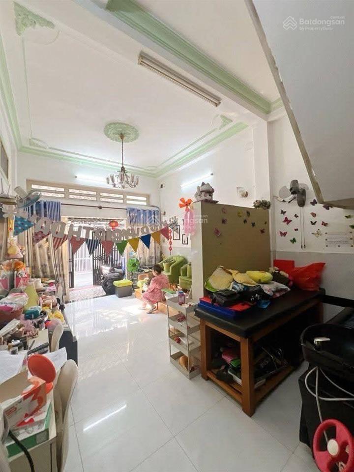 Nhà 2 tầng nguyễn tư giản p12 gò vấp dt 81m2. ngang 8m hẻm xe hơi 6m thông chỉ 8,9 tỷ