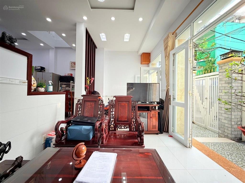 Nhà 3 tầng dt 76m2 (6x12.3m) ds19 p8 gò vấp chỉ 8.6 tỷ tl. nhà 3 tầng kiên cố, 5 pn 3 wc.