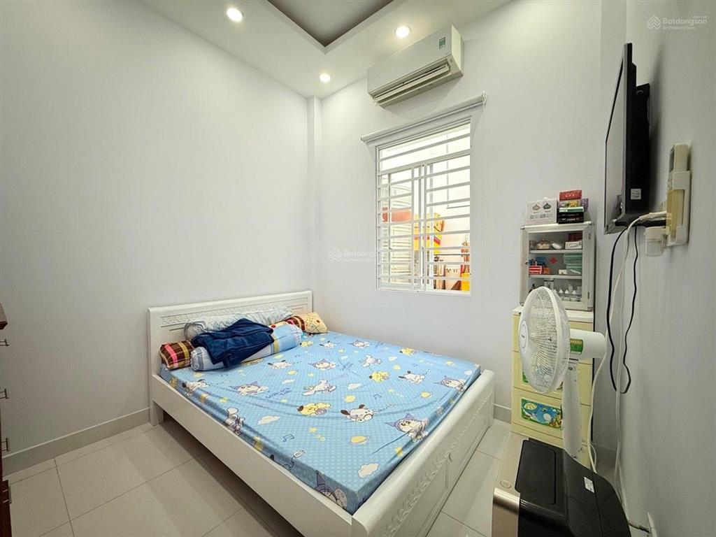 Nhà 3 tầng dt 76m2 (6x12.3m) ds19 p8 gò vấp chỉ 8.6 tỷ tl. nhà 3 tầng kiên cố, 5 pn 3 wc.