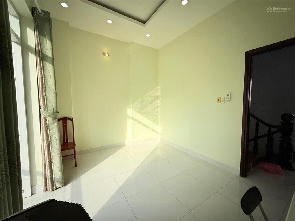 Nhà 3 tầng dt 76m2 (6x12.3m) ds19 p8 gò vấp chỉ 8.6 tỷ tl. nhà 3 tầng kiên cố, 5 pn 3 wc.