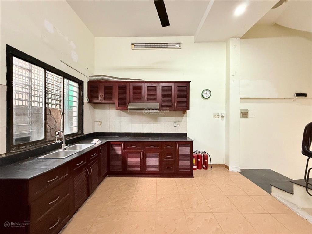 Hẻm xe tải kinh doanh trải nhựa thông  nguyễn văn lượng  80m (4.1x20)  5 tầng btct  chỉ 10,9 tỷ