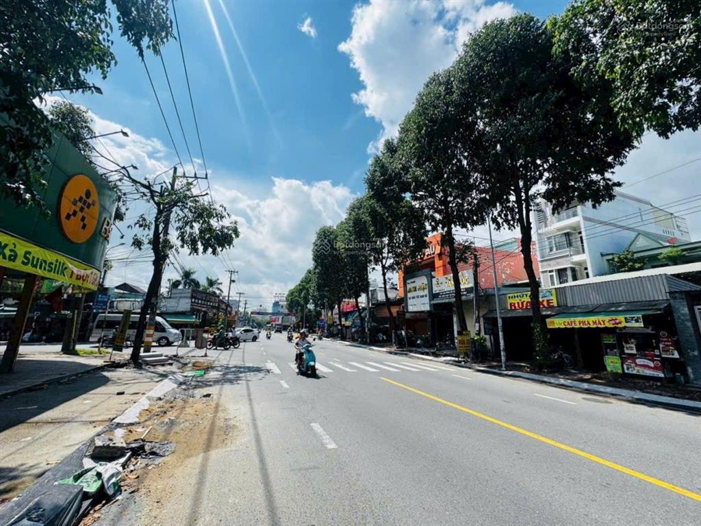 Bán nhà mặt phố ở số 1k, hai bà trưng, đông hòa, tp dĩ an, 11,95 tỷ, 120,9 m2, đẹp!