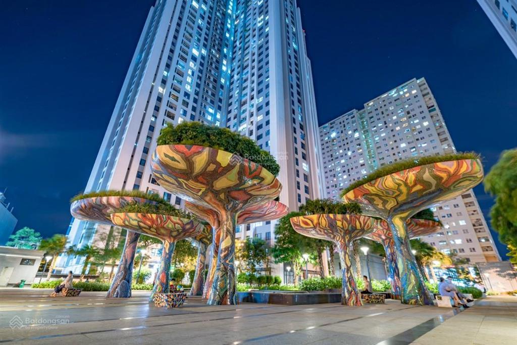 Chính chủ nhượng bán căn hộ r1 goldmark city tầng trung view nội khu đầy đủ tiện nghi 9.5 tỷ