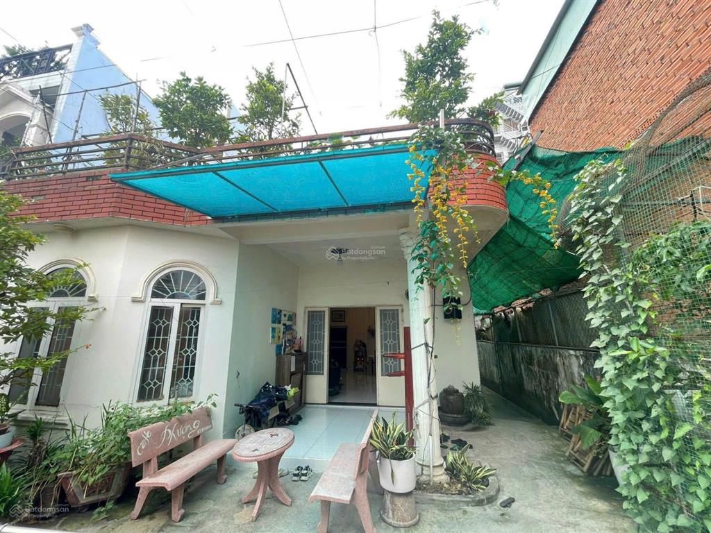 Bán nhà 297 m². yên tĩnh, mát mẻ. hẻm xe hơi.