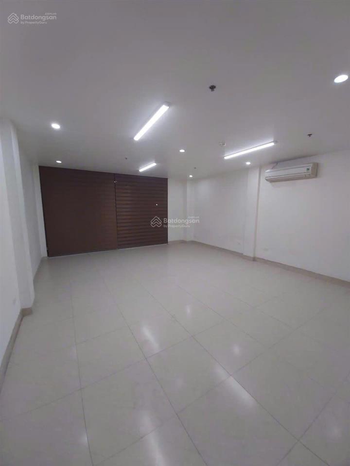 Cho thuê tòa nhà mp ngô xuân quảng, 110m2x6t, mt 6m, pccc thang máy, tầng hầm, vị trí kd đắc địa
