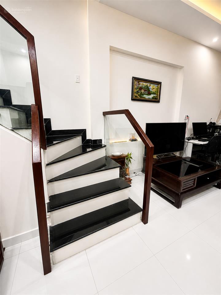 Chính chủ bán gấp nhà đào duy từ, đông hòa, full nội thất, chỉ 3,5 tỷ dọn vào ở ngay!!!