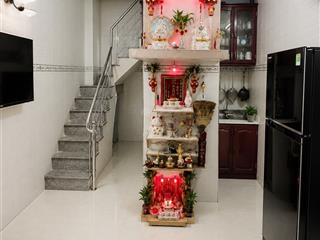 Nhỉnh 1 tỷ, gần chợ hoa tết sôi động dịp xuân về
