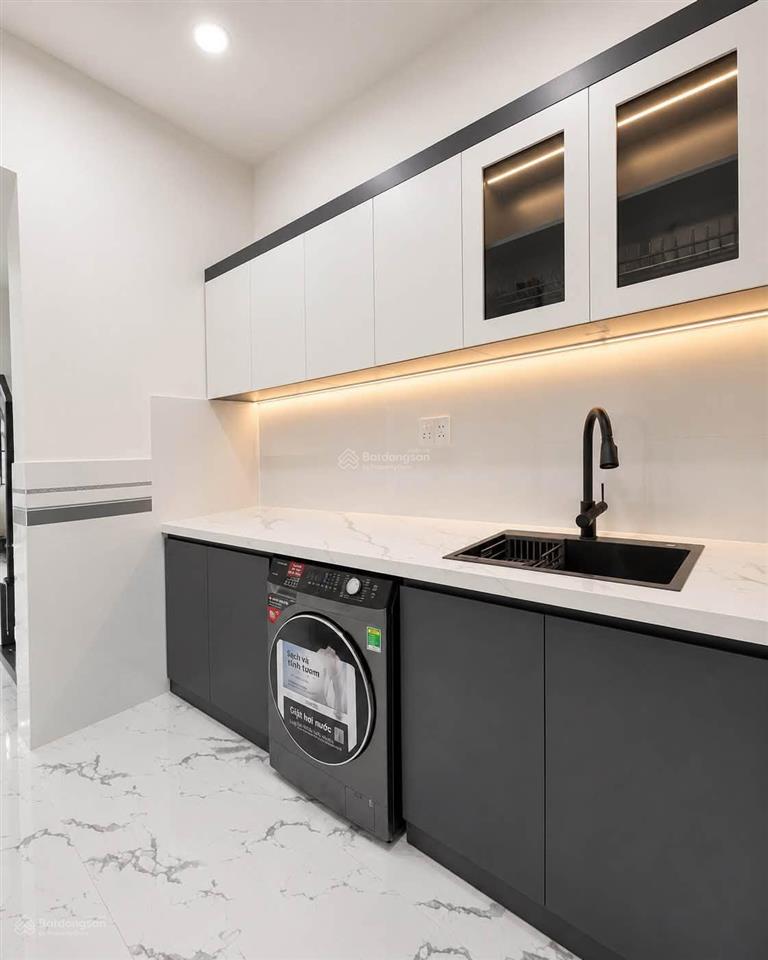 Đường vàng nguyễn thị tần, nhỉnh 2 tỷ, 24m2, nở hậu, bên cạnh chợ