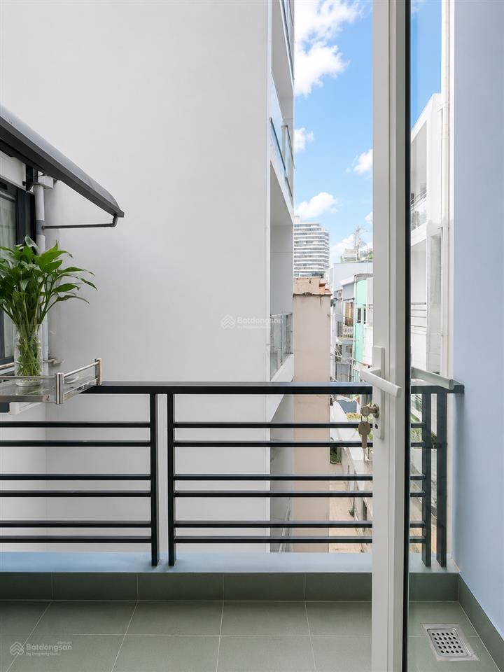 Nhà 4 tầng, 31m2, nhỉnh 4 tỷ, sổ hồng riêng, không quy hoạch, hỗ trợ vay ngân hàng