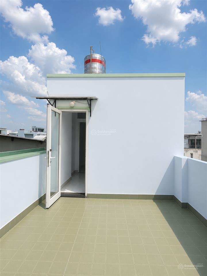 Nhà 4 tầng, 31m2, nhỉnh 4 tỷ, sổ hồng riêng, không quy hoạch, hỗ trợ vay ngân hàng