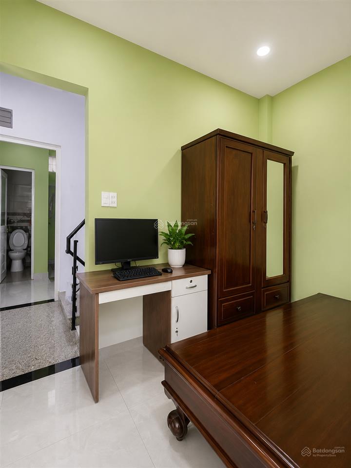 Nhà 4 tầng, 31m2, nhỉnh 4 tỷ, sổ hồng riêng, không quy hoạch, hỗ trợ vay ngân hàng