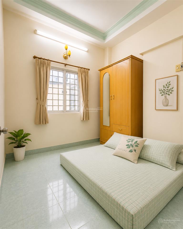 Nhà 3 tầng, 22m2, nhỉnh 3 tỷ, sh riêng