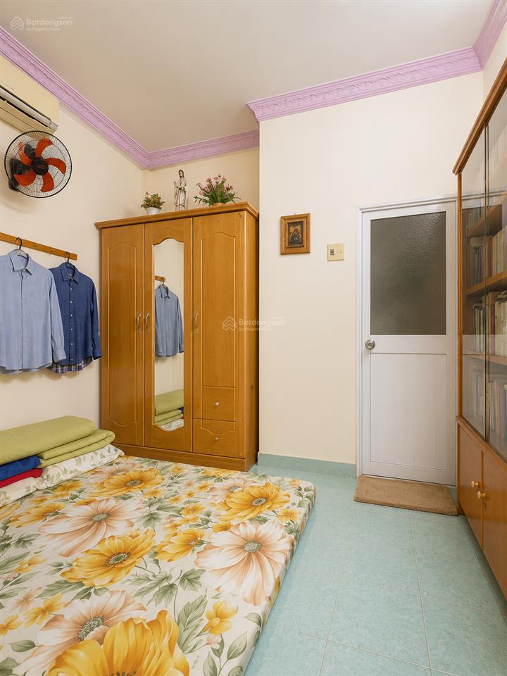 Nhà 3 tầng, 22m2, nhỉnh 3 tỷ, sh riêng