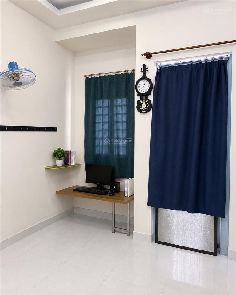 Nhà 3 tầng, 2.2 tỷ, sổ hồng hoàn công