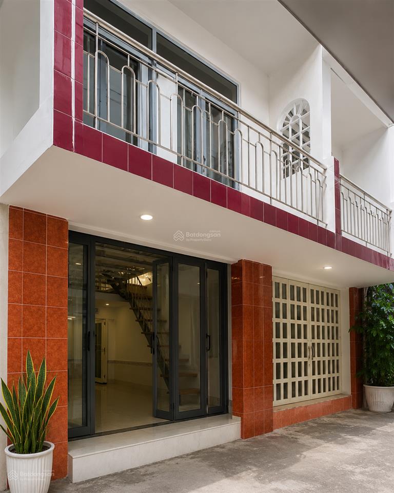 Bán nhà phạm thế hiển, quận 8  42m²  đang cho thuê 8 triệu/tháng  chỉ 5 tỷ