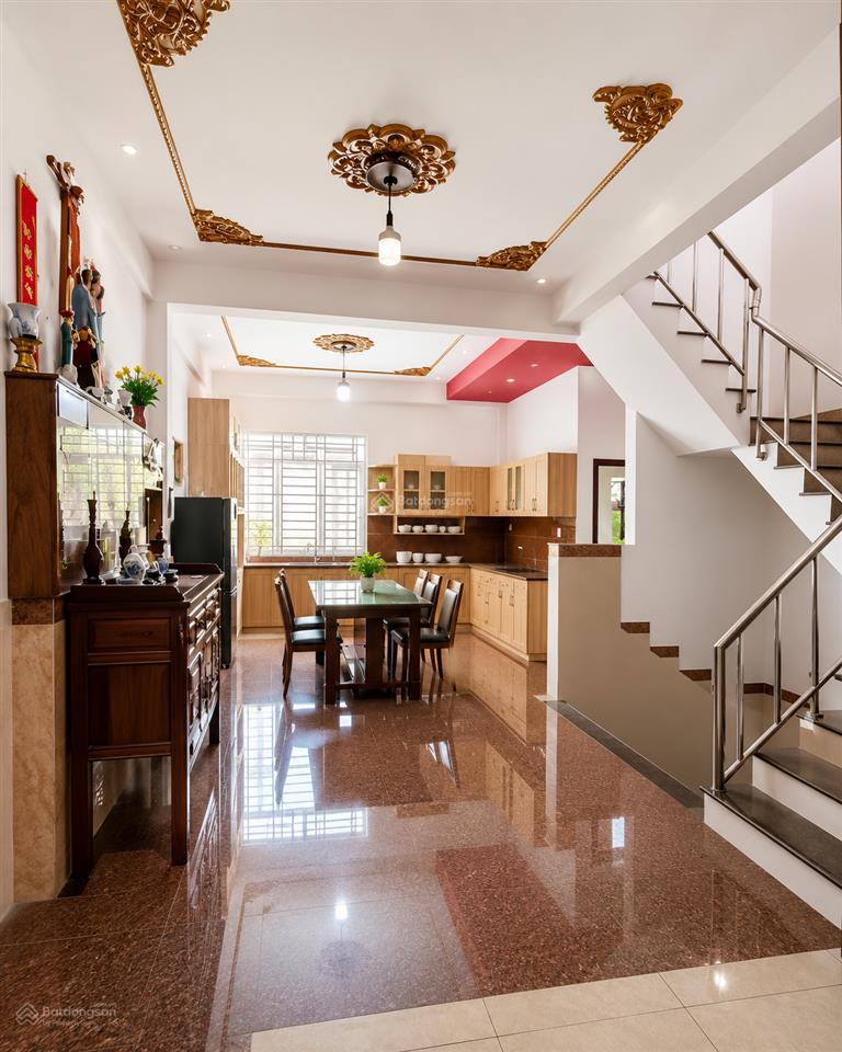 Bán nhà mặt tiền an dương vương, ngang 6m, dt 98m2, nhà 3 tầng, đang cho thuê, giá 24,95 tỷ