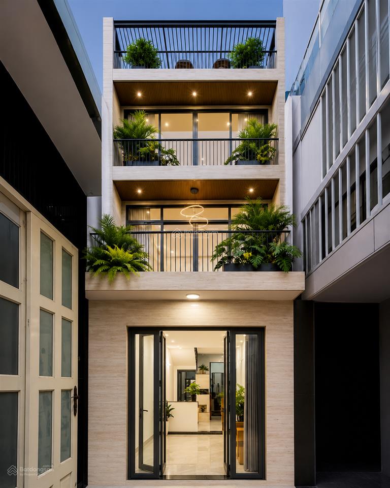 Bán nhà âu dương lân, quận 8  3 phòng ngủ, nhỉnh 2 tỷ