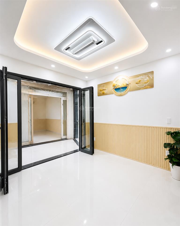 Bán nhà âu dương lân, quận 8  3 phòng ngủ, nhỉnh 2 tỷ