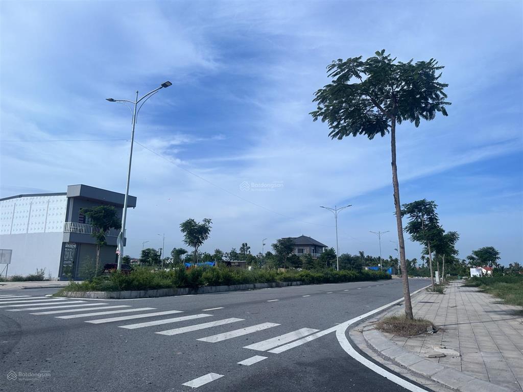 Đấu giá an trại, an lư giảm sâu cho nhà đầu tư bắt đáy. 90m chỉ 3 tỷ 200