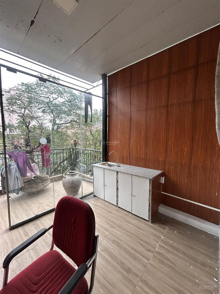 Cho thuê nr tại tô hiệu, cầu giấy, 68m2, giá thỏa thuận, 2pn, 1wc, 5 tầng