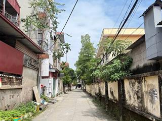 74m full thổ cư. cạnh trường cấp 1, cấp 2, mầm non. xung quanh tiện ích đầy đủ.