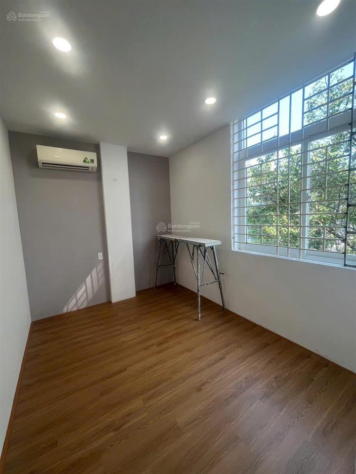 Bán căn hộ chung cư lý thường kiệt, dt 50m2. lầu 5 thang máy. 2pn, 1wc. sổ riêng.