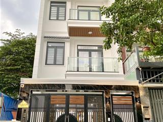 Bán nhà 1 sẹc bình lợi, dt 5x17m. trệt 2 lầu st. có 4pn, 5wc. hẻm 9m thông.