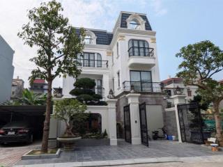 Chủ ngộp lắm cần bán biệt thự đặng thùy trâm, dt 10x20m. trệt 2 lầu tum. sổ hoàn công.