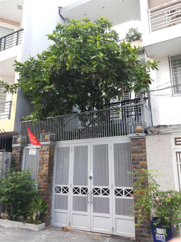 Nhà cũ 1 sẹc hẻm 8m dương quảng hàm, dt 4x20m. trệt lầu. hẻm thông xe hơi tránh nhau. vị trí đẹp.