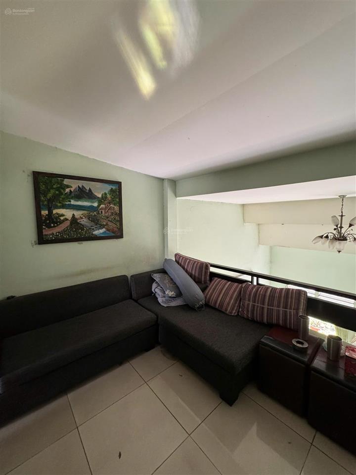 Bán nhà mặt tiền đường số 46, phú hữu, dt 290m2.full thổ cư. có 2 căn nhà song lập. giá rẻ đầu tư.