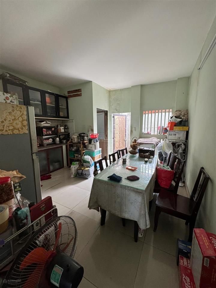 Bán nhà mặt tiền đường số 46, phú hữu, dt 290m2.full thổ cư. có 2 căn nhà song lập. giá rẻ đầu tư.