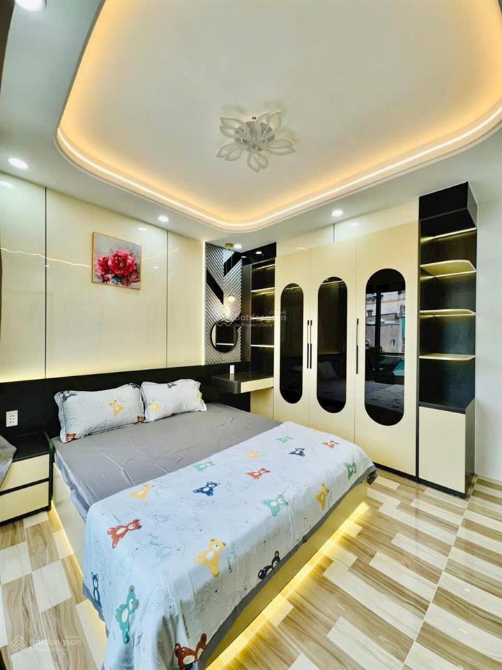 Bán chdv 1 sẹc đặng thùy trâm, dt 5x24m. 14 phòng. view công viên. doanh thu 68tr/tháng