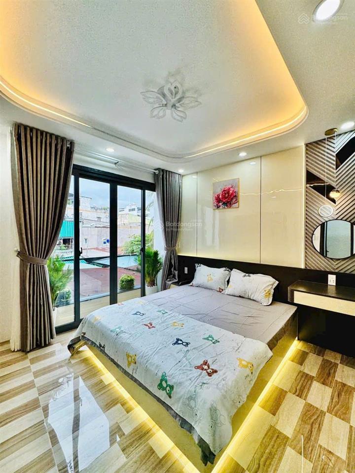 Bán chdv 1 sẹc đặng thùy trâm, dt 5x24m. 14 phòng. view công viên. doanh thu 68tr/tháng